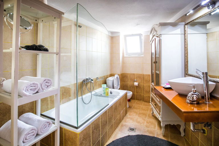 Bathroom 5, Luxury Suites, East Macedonia and Thrace