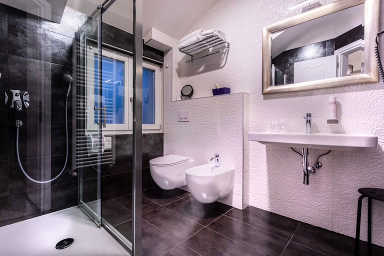 Bathroom 3, Heritage hotel Forza, Baška