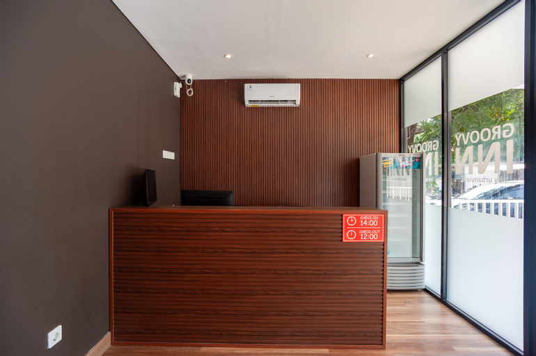Public Area 2, Urbanview Hotel Groovy Inn Tangerang, Tangerang