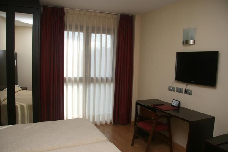Bedroom 3, Hotel 44, Asturias