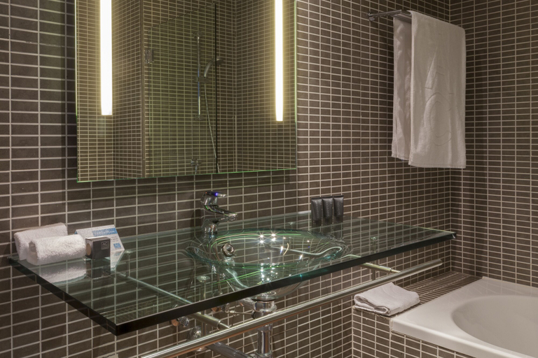 Bathroom 4, AC Hotel La Finca by Marriott, Madrid