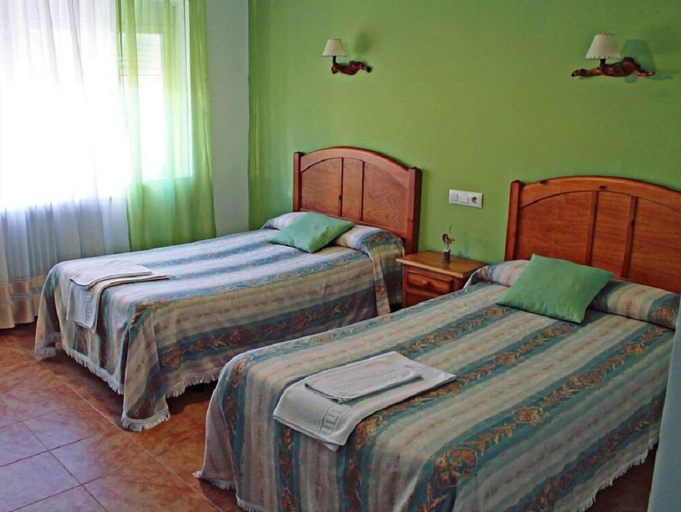 Bedroom 2, Hostal Rural Río Mundo, Albacete