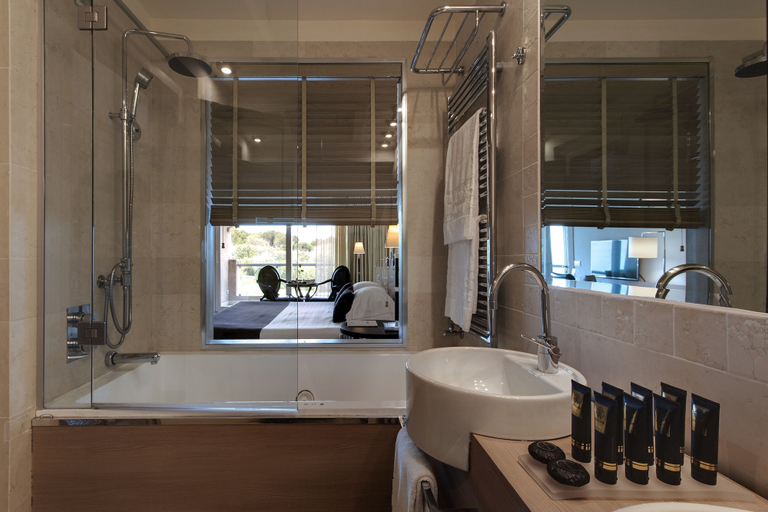 Bathroom 5, L'Ea Bianca Luxury Resort, Olbia-Tempio