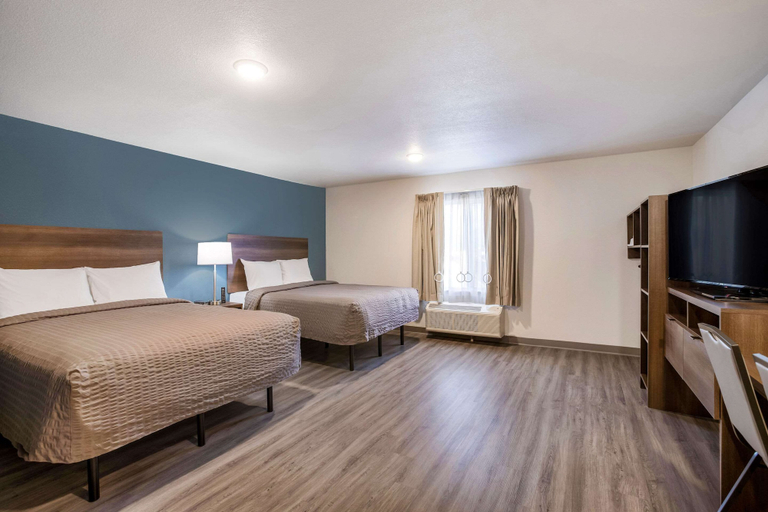 Bedroom 3, WoodSpring Suites Detroit Madison Heights, Oakland