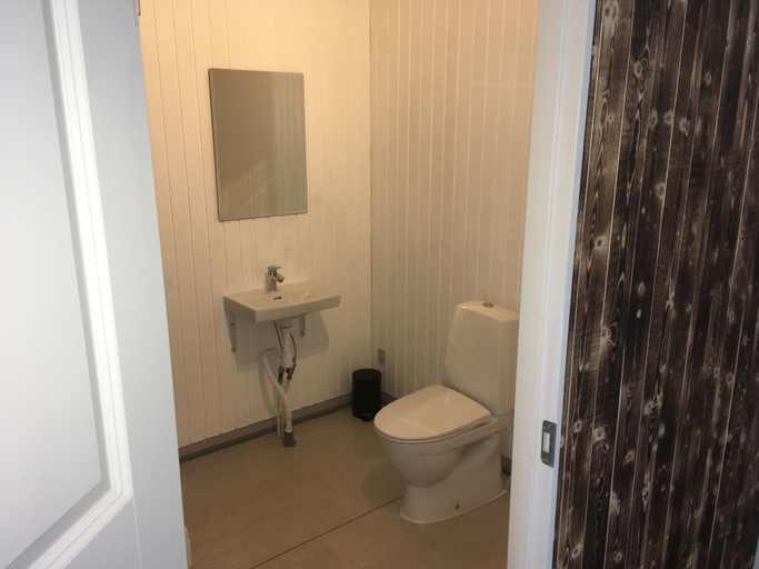 Bathroom 4, Hestkær Family Rooms, Billund
