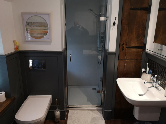 Bathroom 4, Robin Hood Farm B&B, Derbyshire