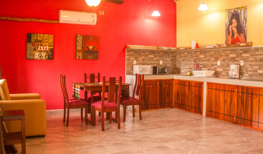 Food & Drinks 5, The Cottages by the sea, Sucre