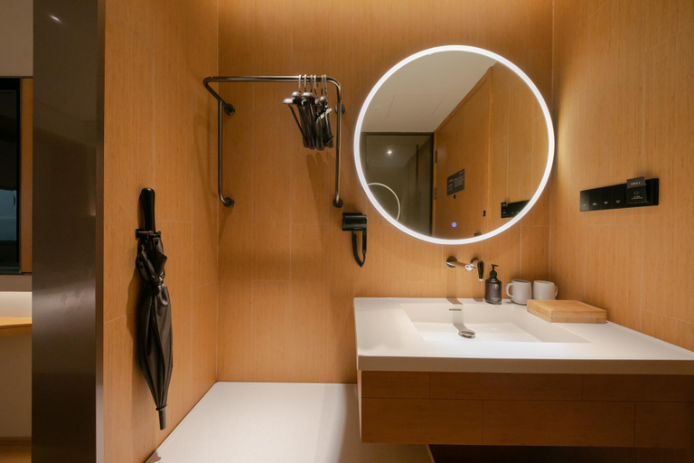 Bathroom 4, Ji Hotel Beijing Shijing Mountain Wanda Taiwan Street, Beijing