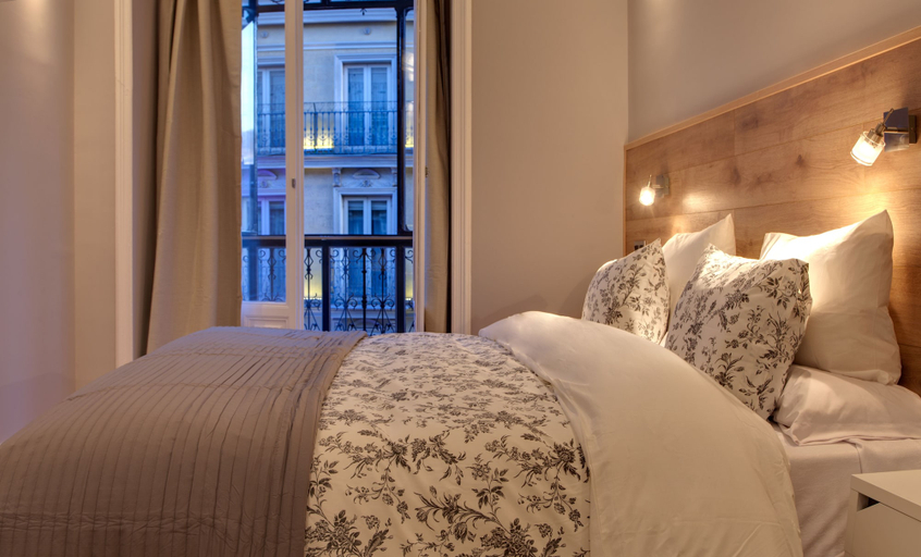 Bedroom 3, Suites You Platinum, Madrid