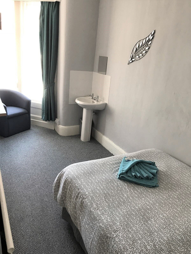 Bedroom 2, The Westbourne House, Blackpool
