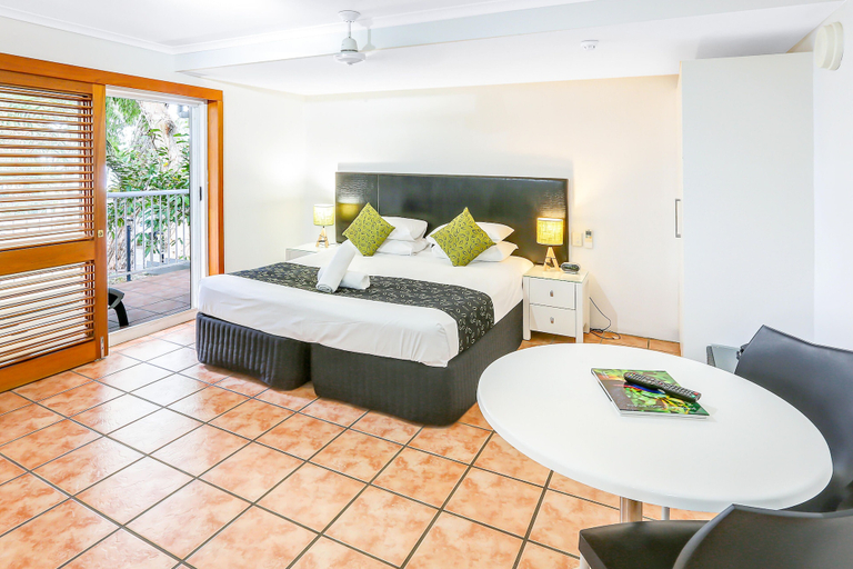 Bedroom 3, Paradise on the Beach Resort - Palm Cove, Cairns