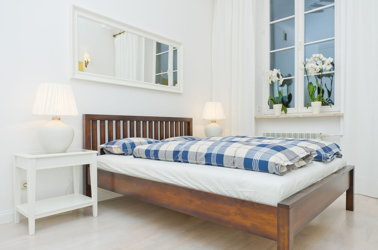 Bedroom 3, Stone Steps Apartments, Warsaw