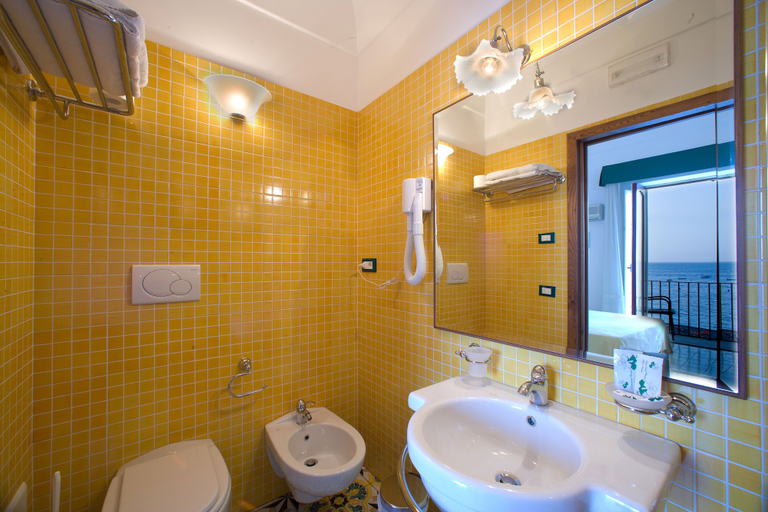 Bathroom 4, La Caravella Positano Beach, Residence, Salerno