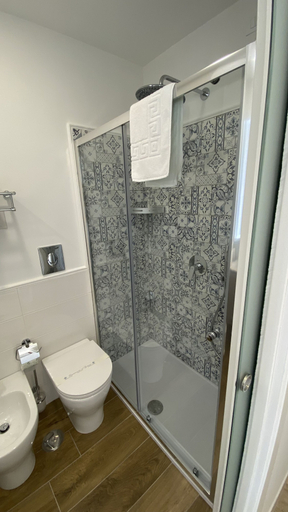Bathroom 5, Bougainville Luxury Boutique Hotel, Napoli