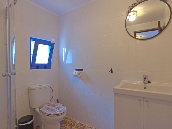 Bathroom 4, Hacienda Guaro Viejo, Málaga