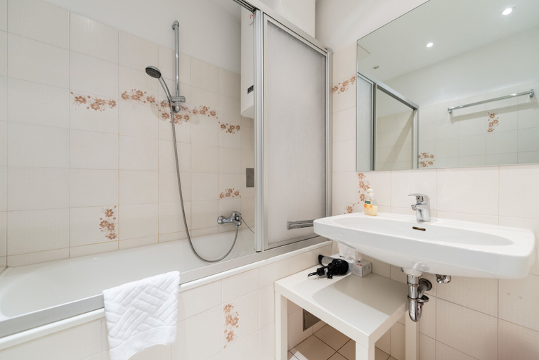 Bathroom 5, Duschel Apartments City Center, Wien