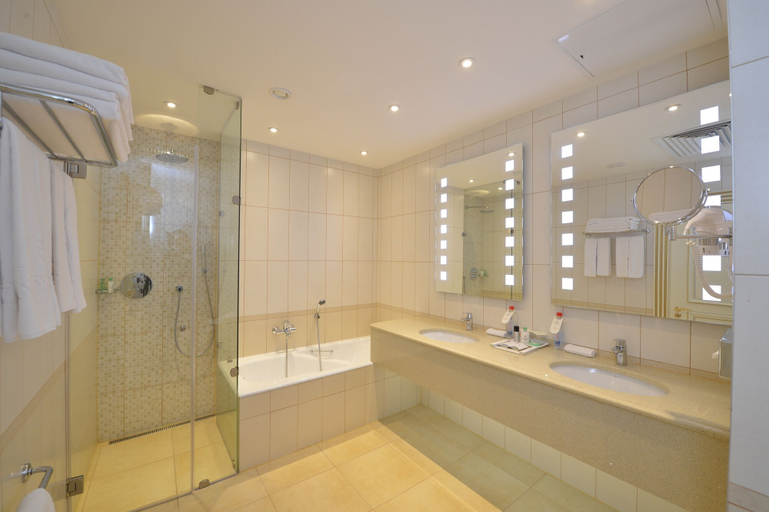 Bathroom 4, Korston Tower, Vysokogorskiy rayon