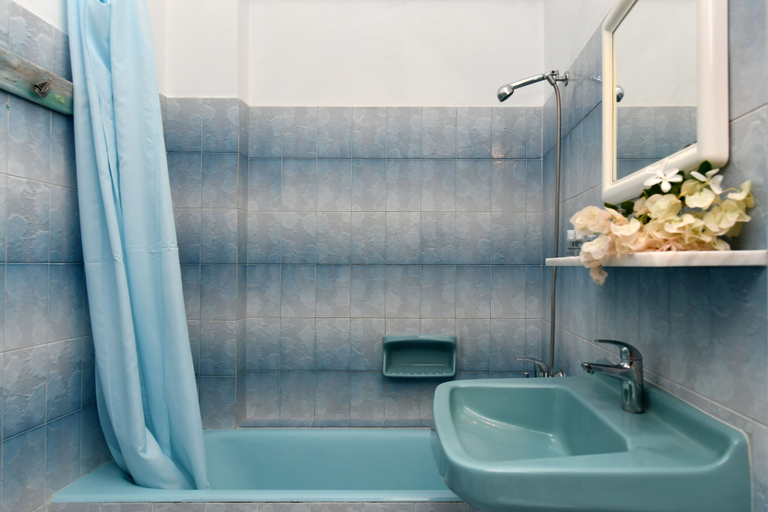 Bathroom 4, Swiss Home, South Aegean