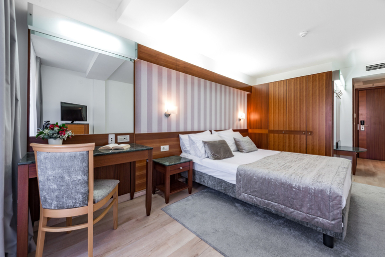 Bedroom 3, Hotel Uvala, Dubrovnik