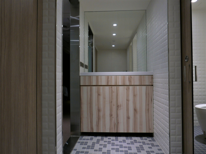 Bathroom 2, Ours Inn II, Taipei City