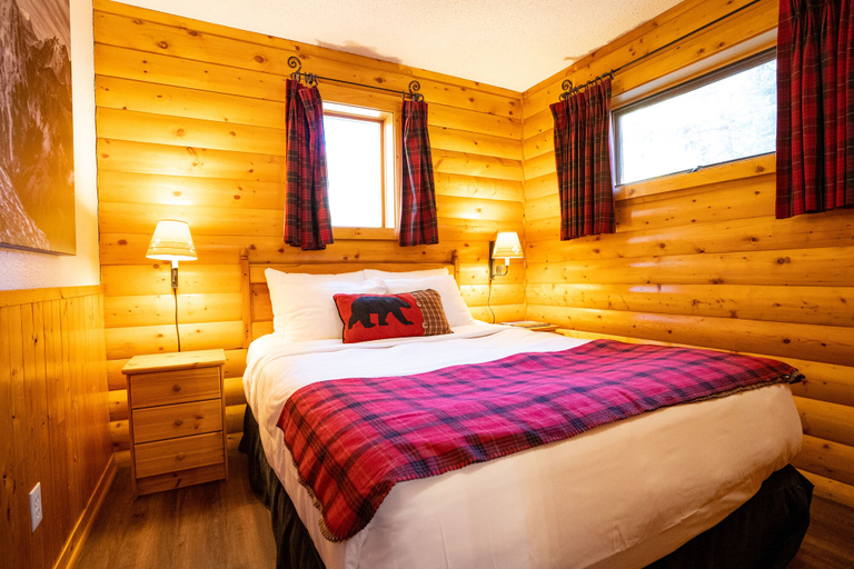 Bedroom 3, Baker Creek By Basecamp, Division No. 15