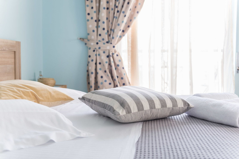 Bedroom 2, Syntagma Square Apartments by Livin Urbban, Attica