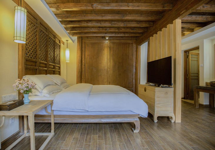 Bedroom 4, Songshi Guqin Inn, Lijiang