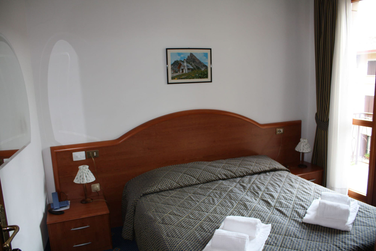 Bedroom 4, Garnì Hotel Tignale, Brescia