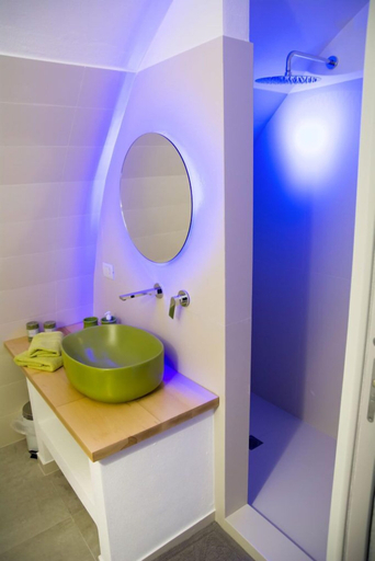 Bathroom 3, Borgorosa Dimora in Puglia, Barletta-Andria-Trani