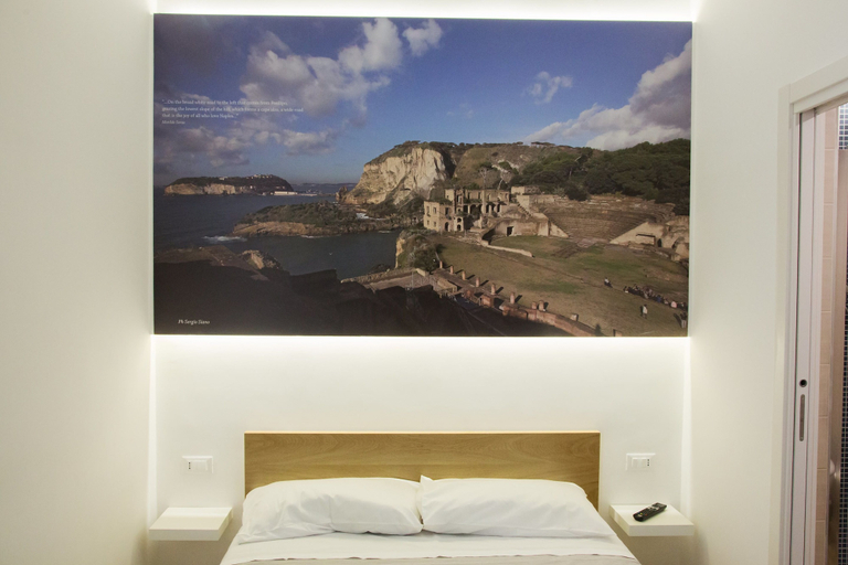 Bedroom 5, Napolinn B&B, Napoli
