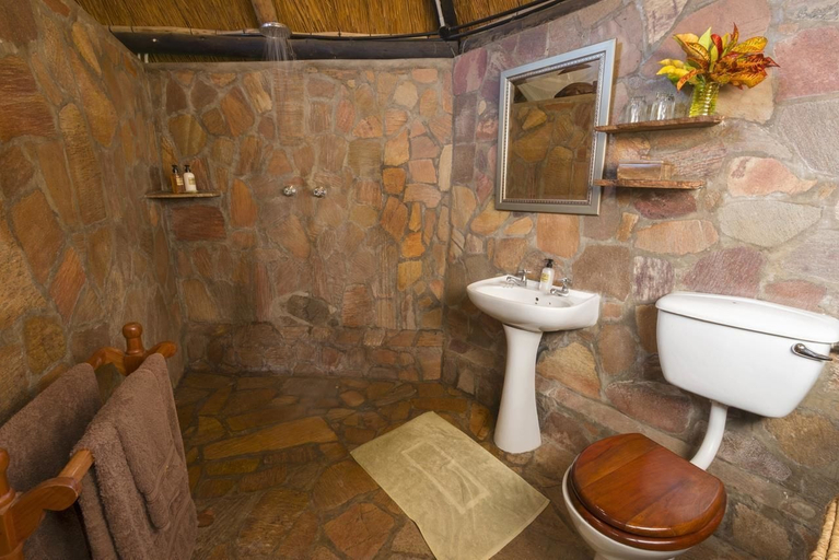 Bathroom 3, Hornbill Lodge, Kariba