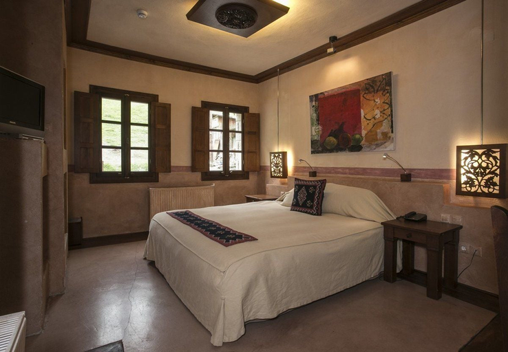 Bedroom 2, Katogi Averoff Hotel & Winery, Epirus