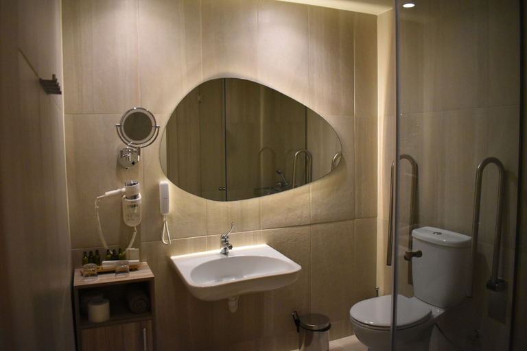 Bathroom 5, Green Suites Boutique Hotel, Attica