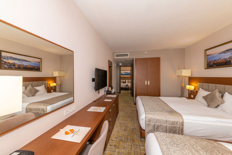 Bedroom 3, Land Park Hotel, Avcılar