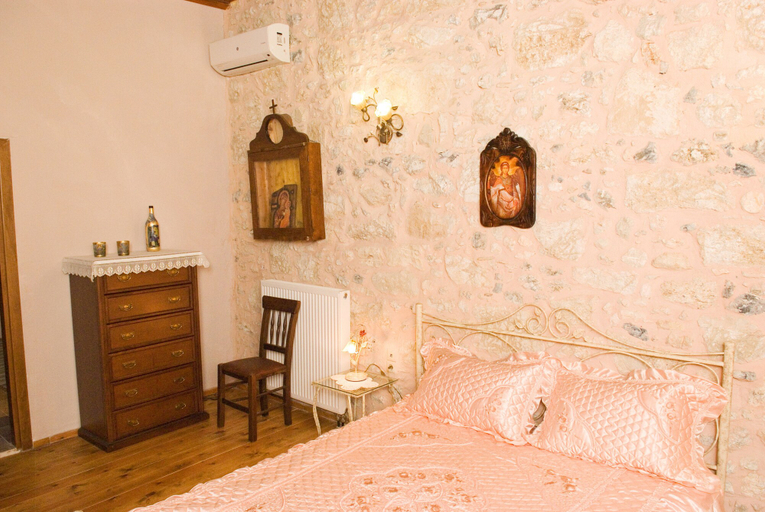 Bedroom 3, Villa Daskalogianni, Crete