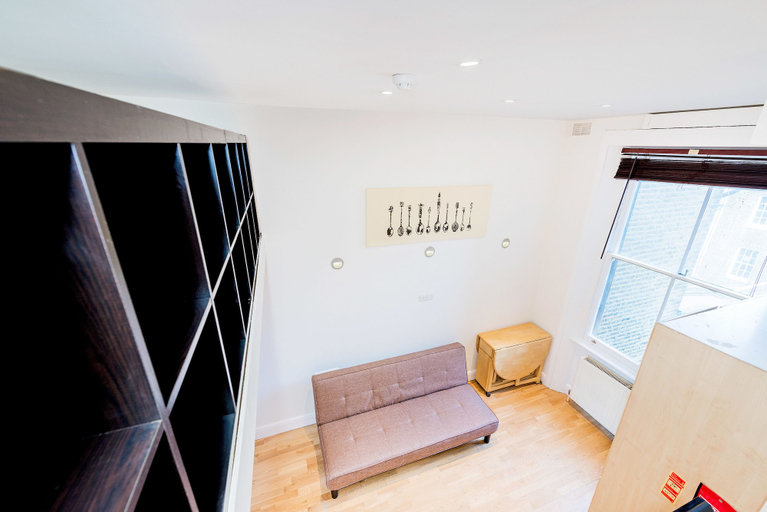 Others 5, 24 43 Stunning Studio in Notting Hill, London