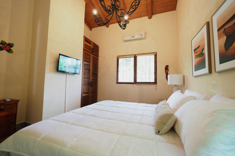 Bedroom 3, Opera Salvaje N.27, Garabito