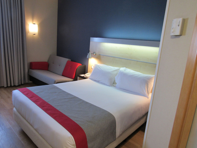 Bedroom 5, Holiday Inn Express MADRID - ALCORCON by IHG, Madrid