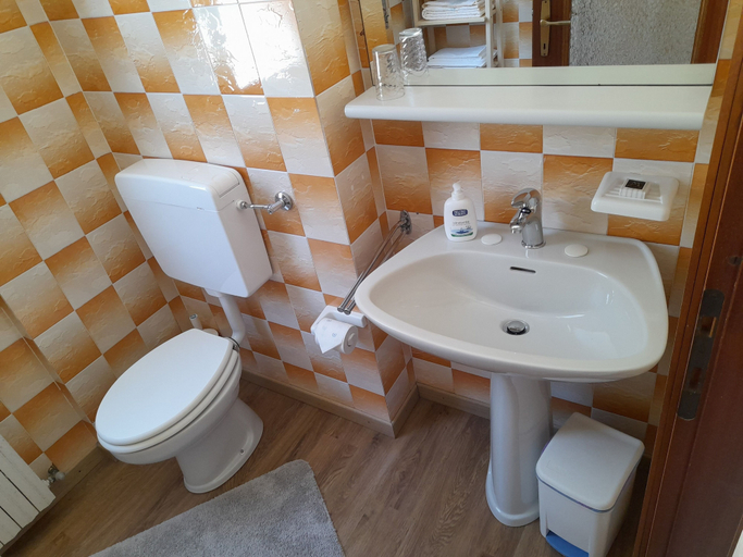 Bathroom 5, B&B Vertemate, Sondrio