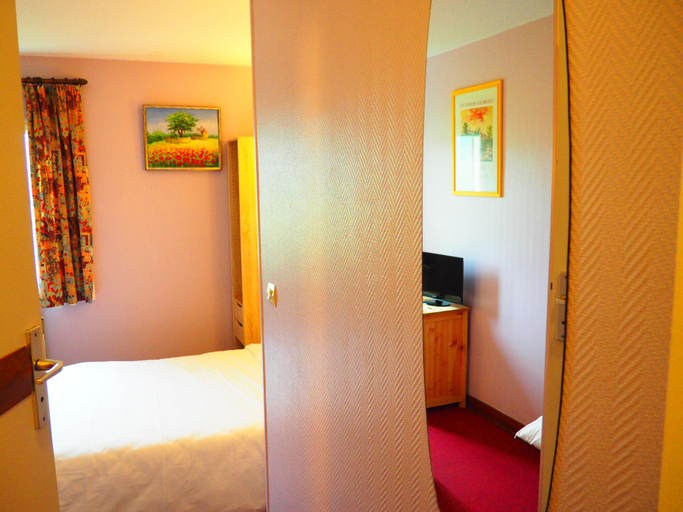Bedroom 3, Hôtel Restaurant La Manse, Nièvre
