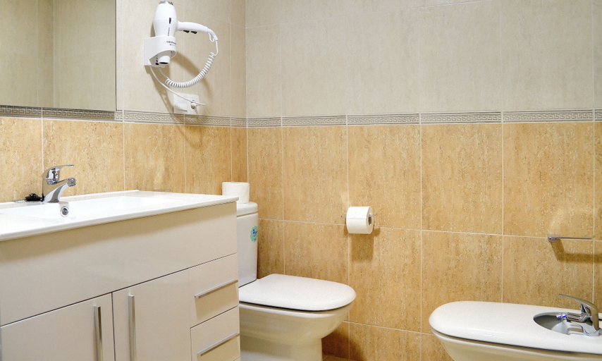 Bathroom 4, Apartamentos Duerming Sea View Viveiro, Lugo