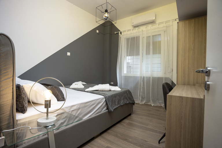 Bedroom 4, Intimate classy studio in Athens, Attica