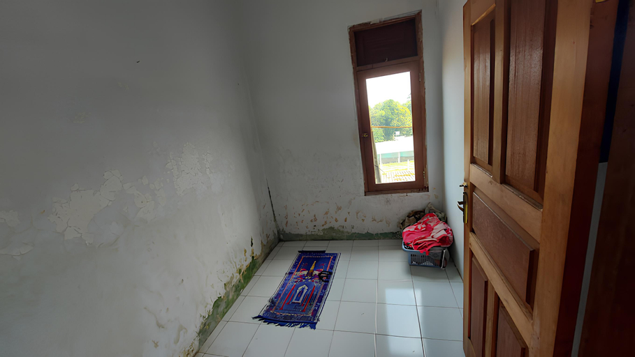Others, Homestay Pak Purna, Malang