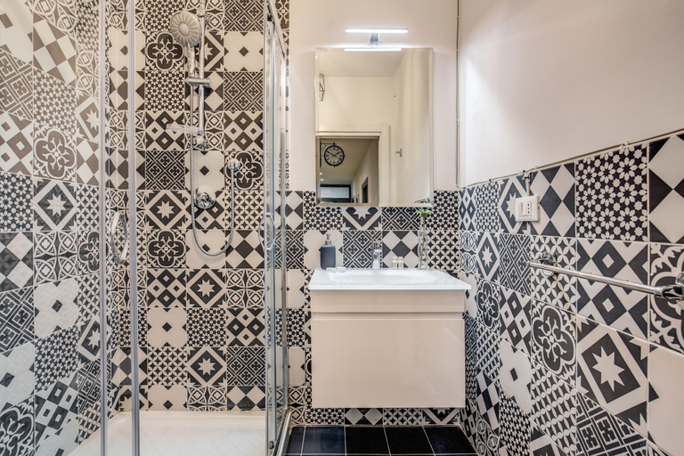 Bathroom 5, AwesHome - Vintage Rooms, Pisa