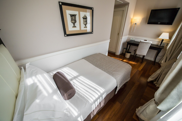Bedroom 4, Victoria Hotel Letterario, Trieste