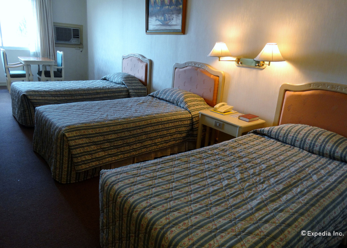 Bedroom 4, Orange Grove Hotel, Davao City