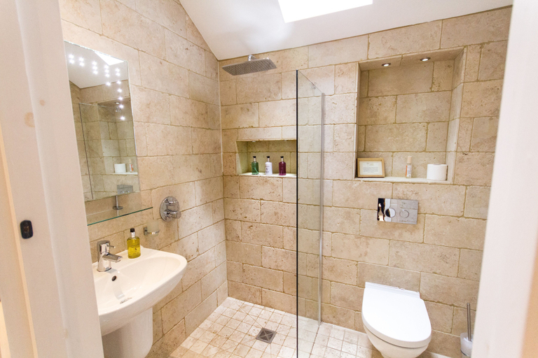 Bathroom 4, Robin Hood Farm B&B, Derbyshire