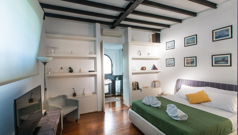 Bedroom 2, Rental In Rome Riari Garden Luxury, Roma