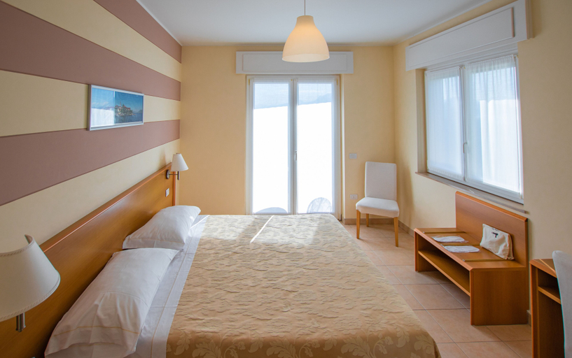 Bedroom 3, Hotel Alpi, Verbano-Cusio-Ossola