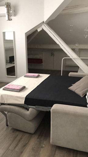Room 5, Spontini loft, Milano